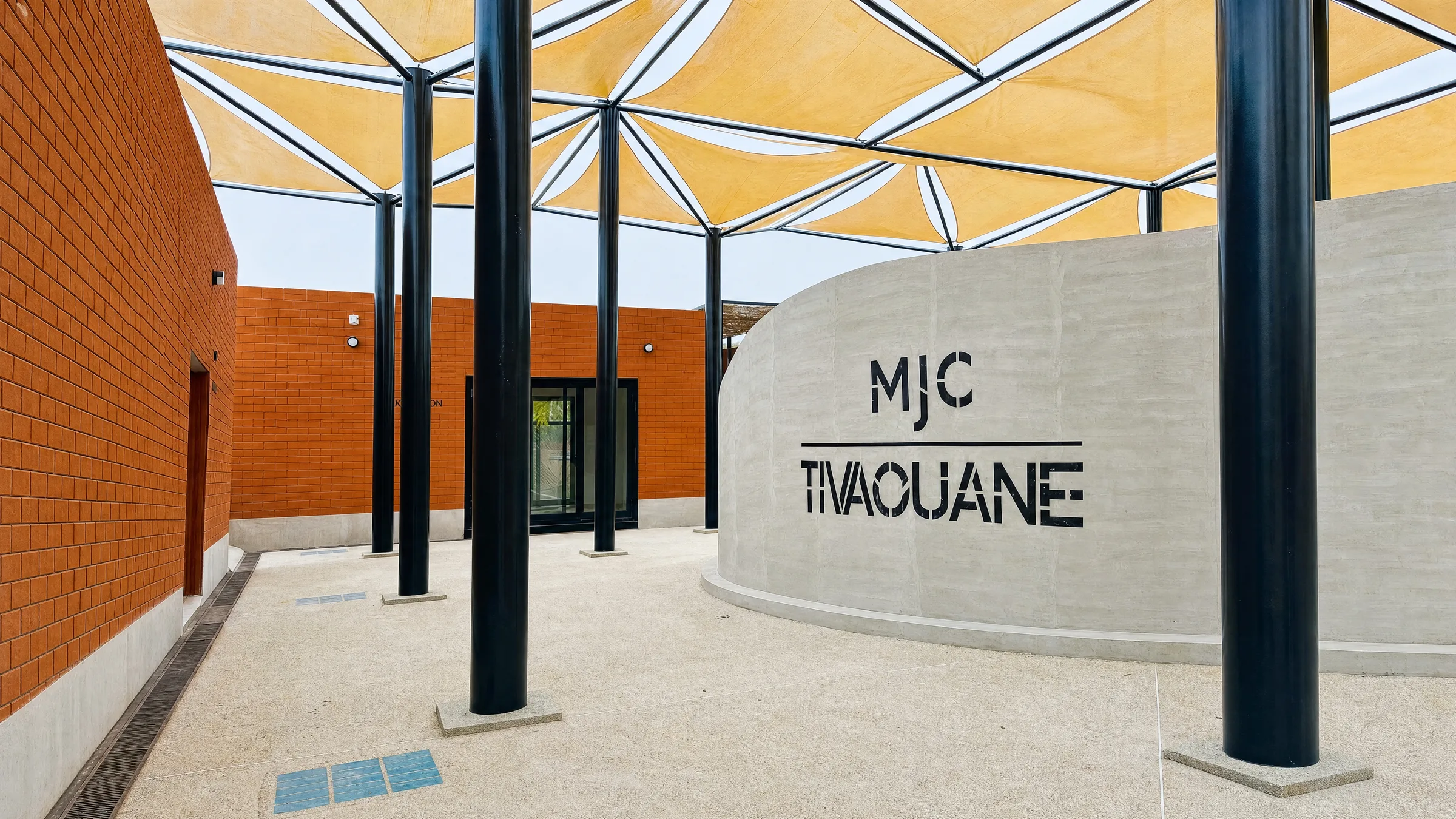Maison de la Jeunesse et de la Citoyenneté - Tivaoune